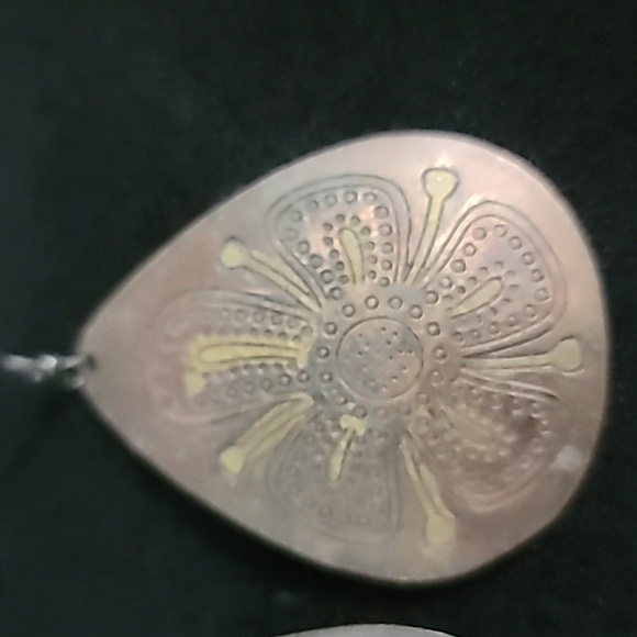 Metal Floral Dangle Earrings - Picture 2 of 4